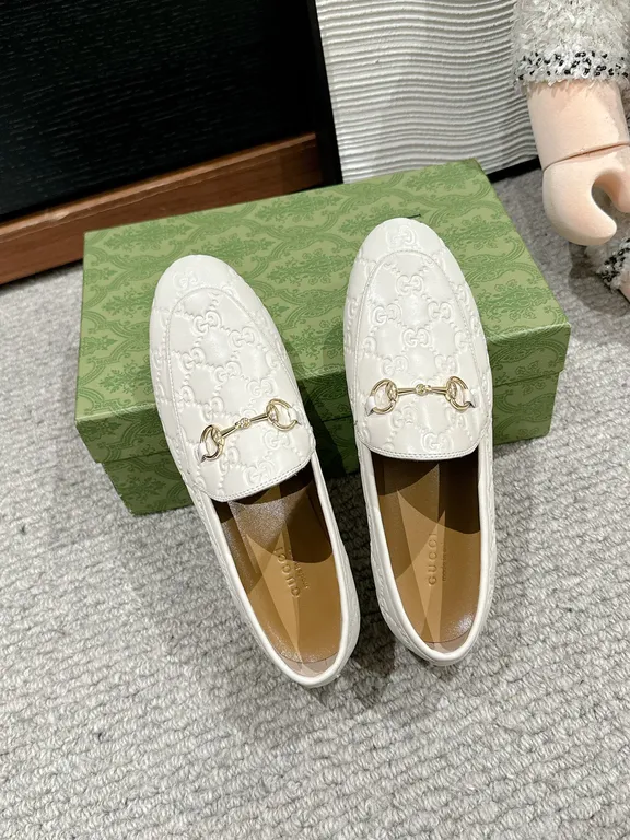 Gucci Shoe 